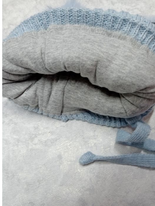 Продам шапкусо снудом