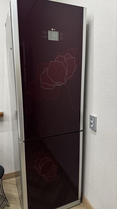 Продам холодильник LG