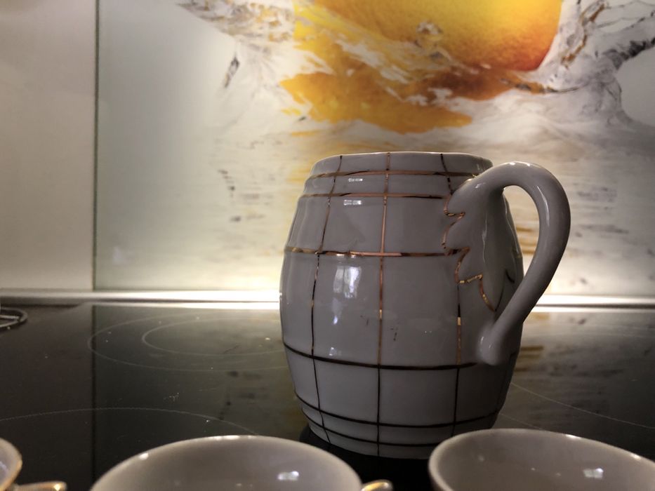 Чашки за топла ракия и каничка