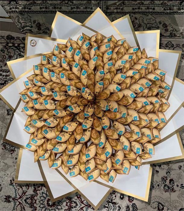 Денежные букеты на заказ город Семей