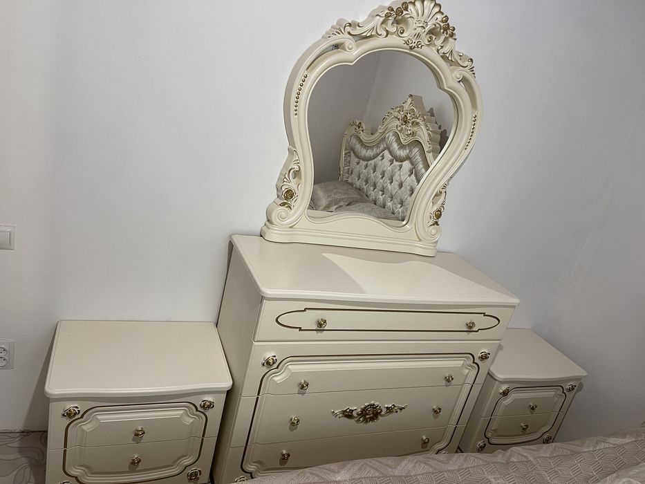 Спальный гарнитур Adele