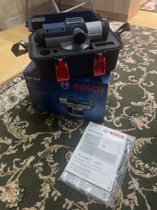 Nivela opticacu bula bosch