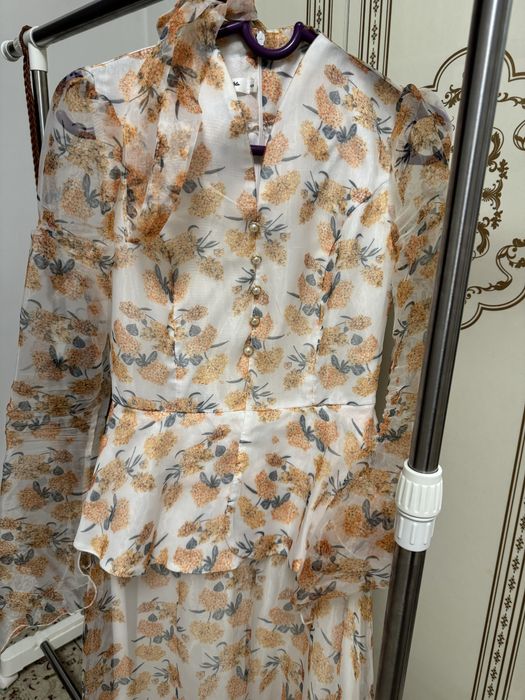 Продаю Платья!!!