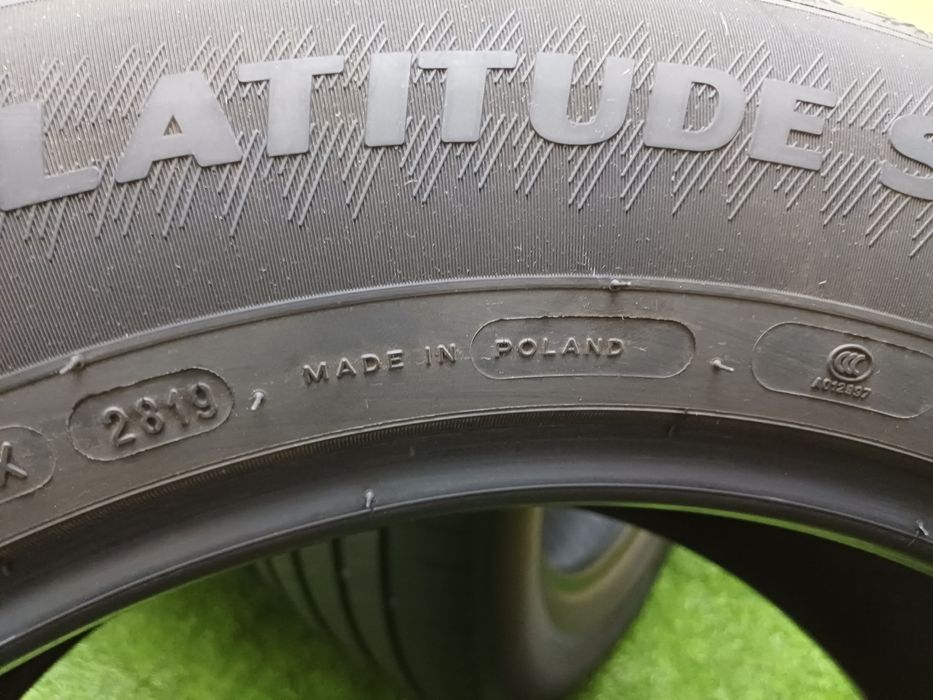 Шины 235/60 R18 Michelin комплект.