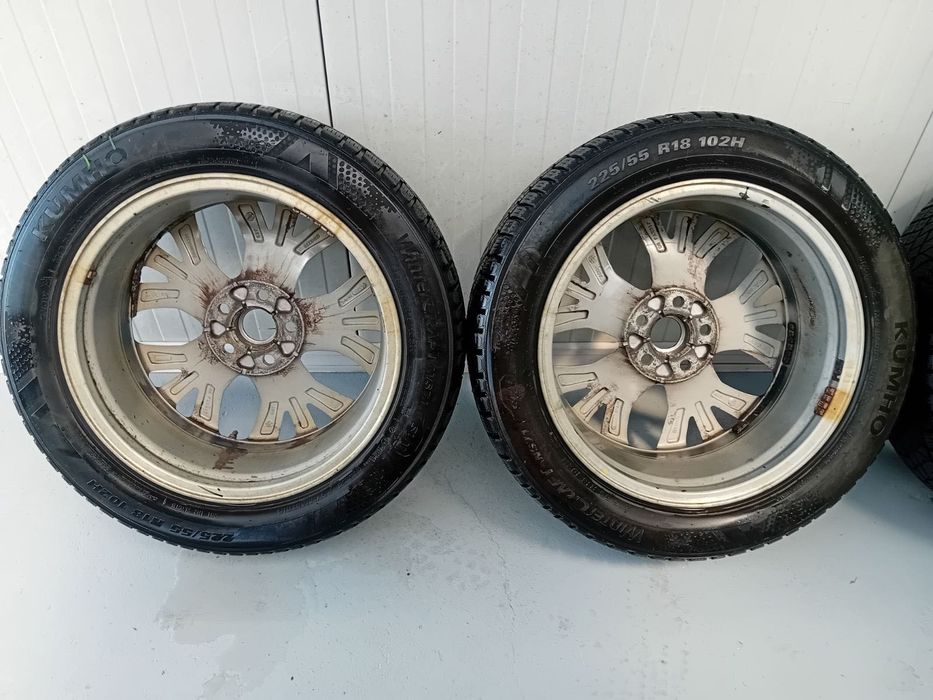 Лети Джанти Mitsubishi  18* 5х114.3*67.1* 7J*ET38+Зимни гуми 255/55/18