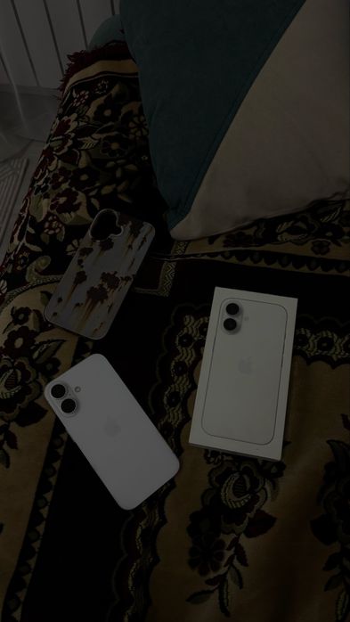 Продам Iphone 16 128гб