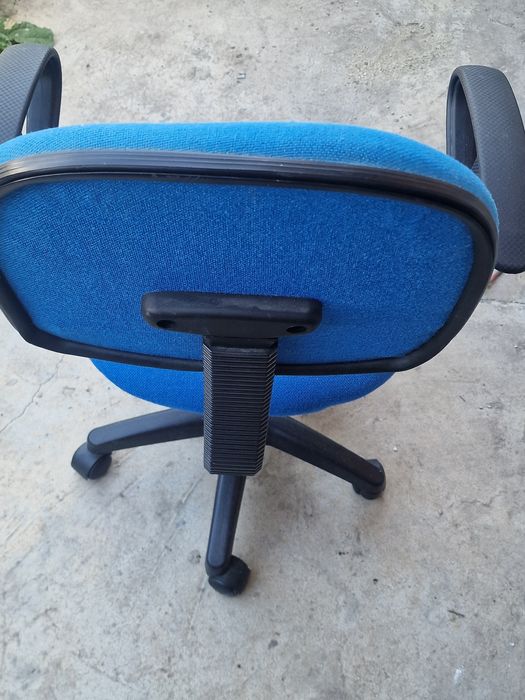 Ученически въртящ се стол