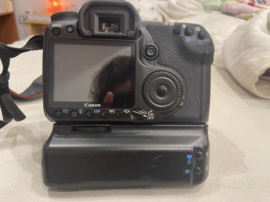 Canon EOS 40D Body + Grip + 3 Acumulatori