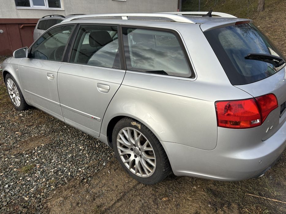 Audi a4 170cp S line / navi