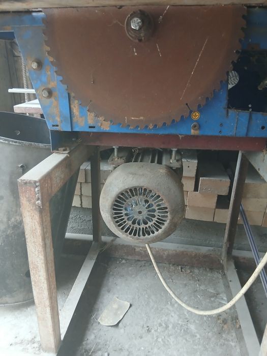 Продам станок пилотами 380 вольт 3 фазная
