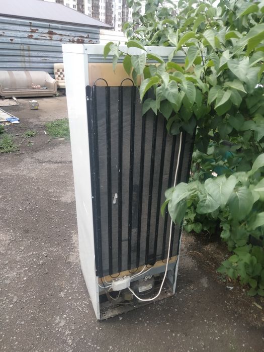 Холодильник строчно