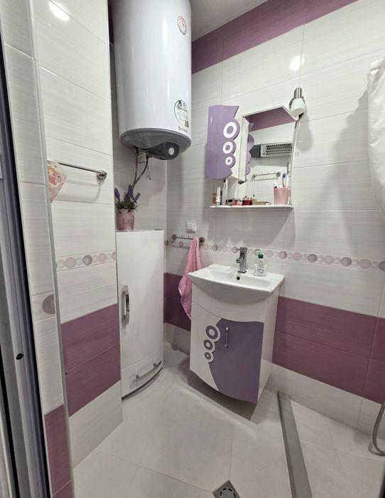 Продава се Тристаен апартамент в Кюстендил, Център - 90 кв.м за 1445 €/кв.м - Снимка #9