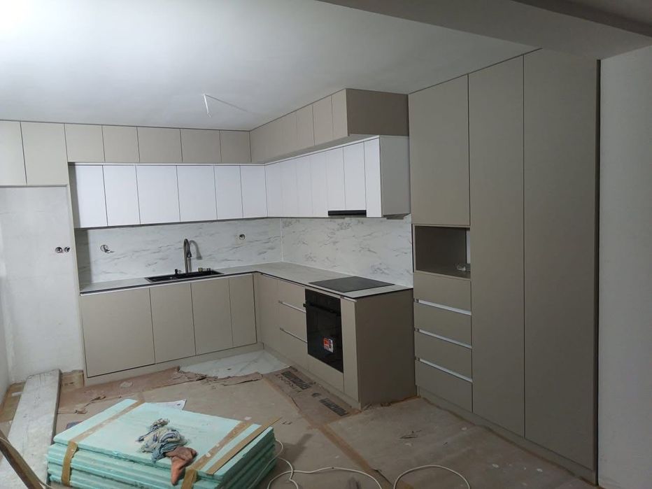 Кухни по поръчка с 3D дизайн