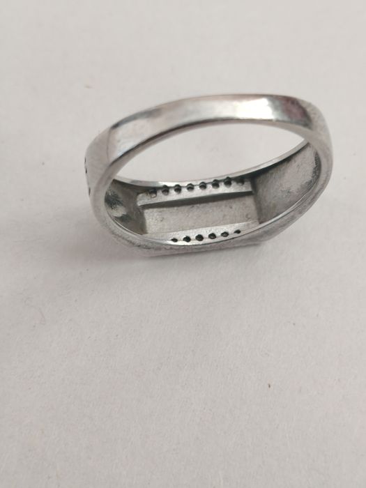 Кумуш узук 925 проба 21.5 размер 5.8гр