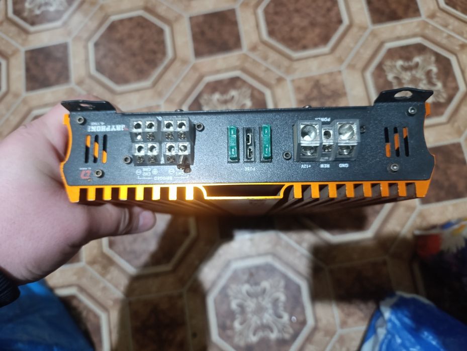 Продам усилитель Gryphon