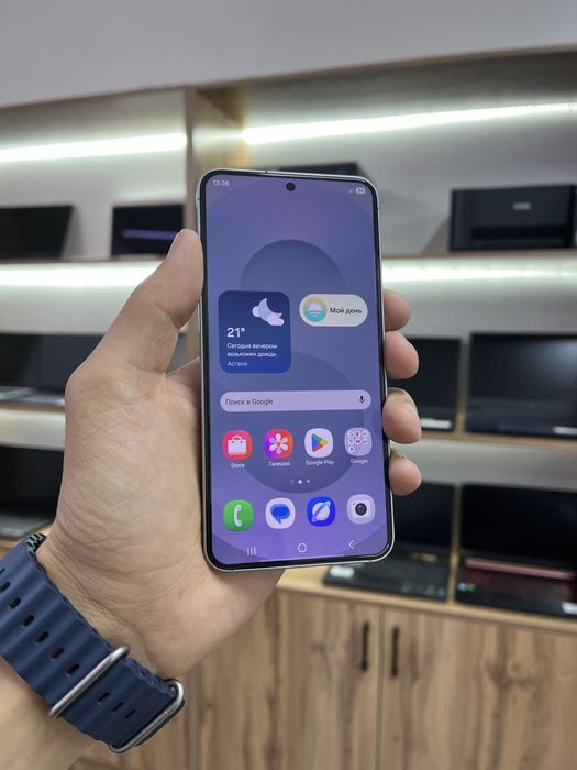 Телефон Samsung Galaxy S25