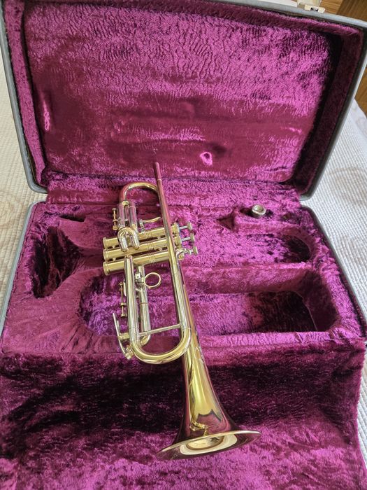 Музыкальный духовой инструмен труба Amati