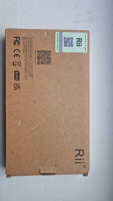 mini tastatură wireless Rii, un dispozitiv multifuncțional de tip 3in1