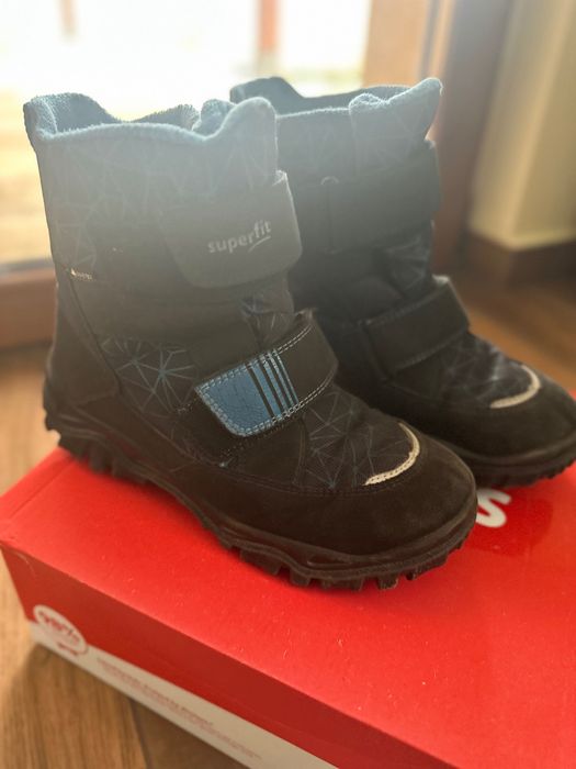 Зимни ботуши Superfit
