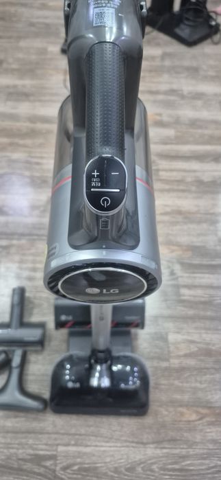 Безпроводной вертикальный пылесос LG CORD ZERO A9
