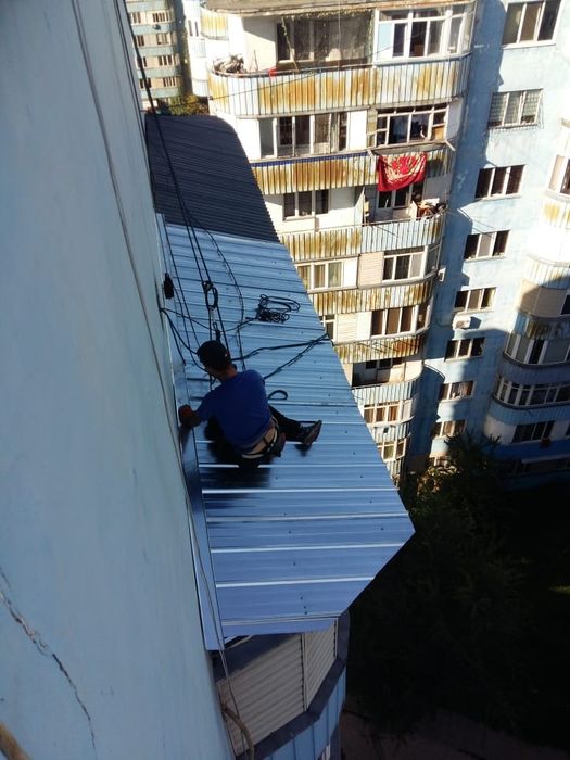 Балконные козырьки установка