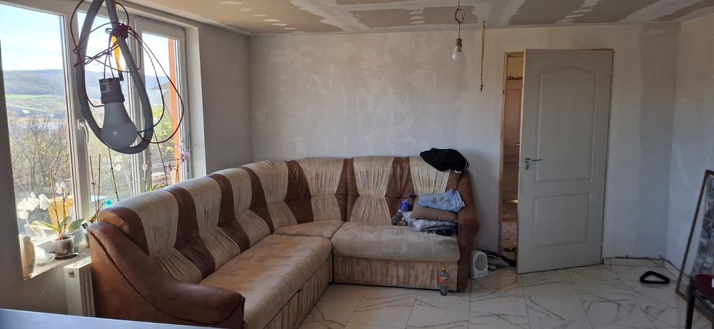 vand casă la sarmasel gară
