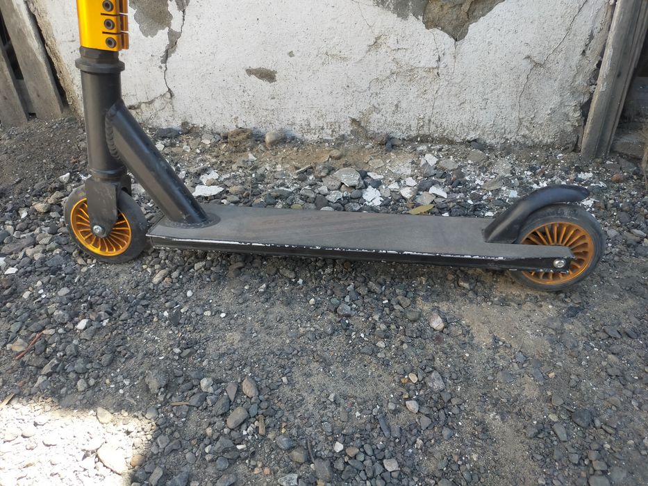 Продам самокат срочно