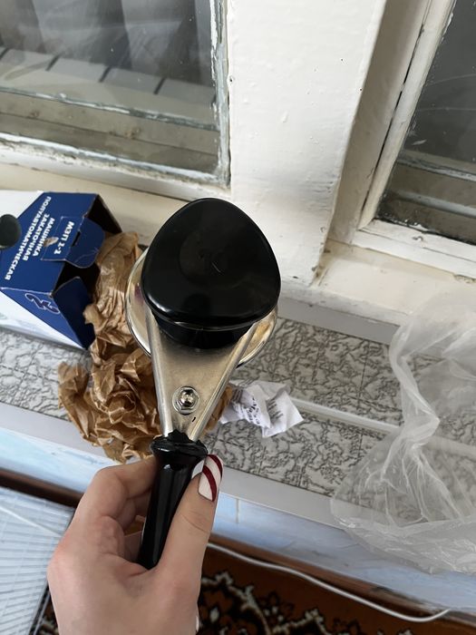 Машинка закоточная полуавтоматическая для банок