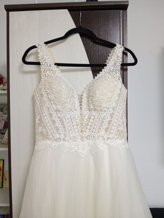 Vând rochie mireasa