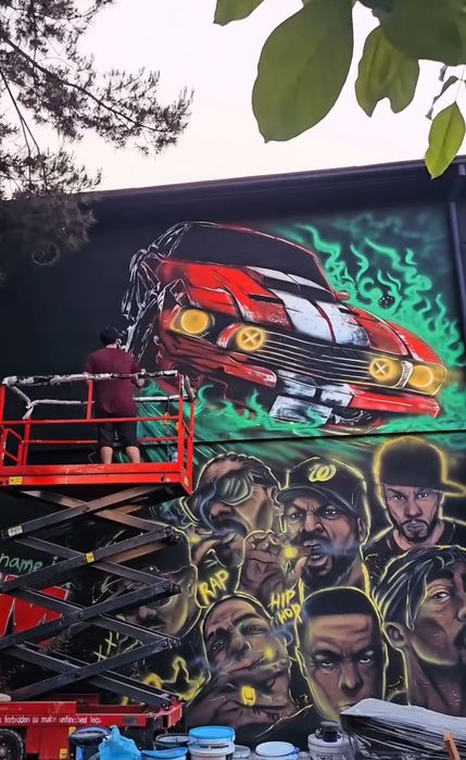 Роспись стен рассом художник