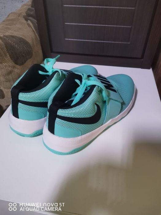 Nike team hustle d8.