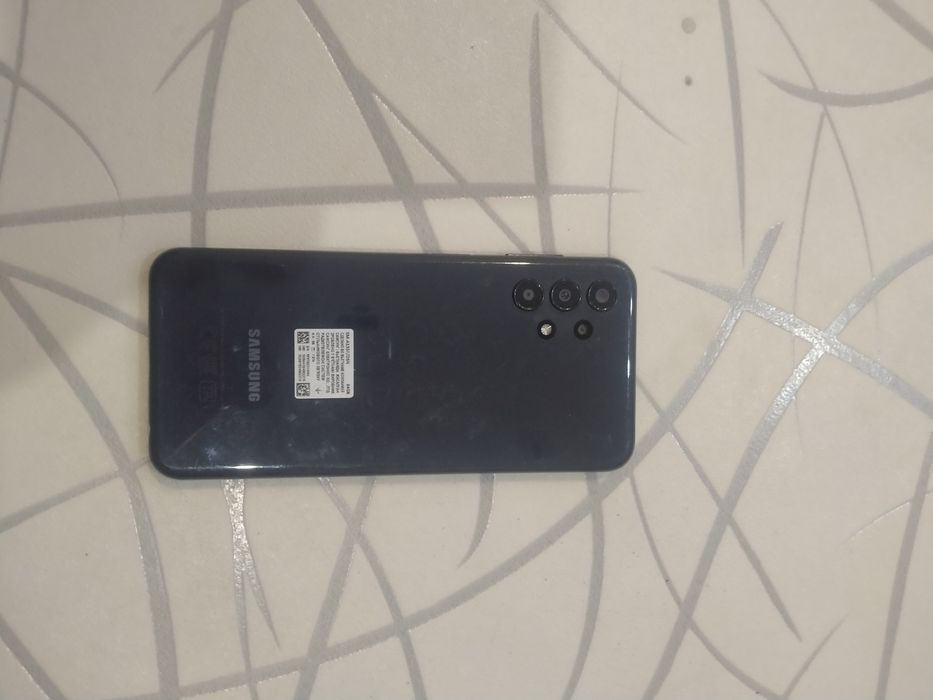 Самсунг а 13 ...