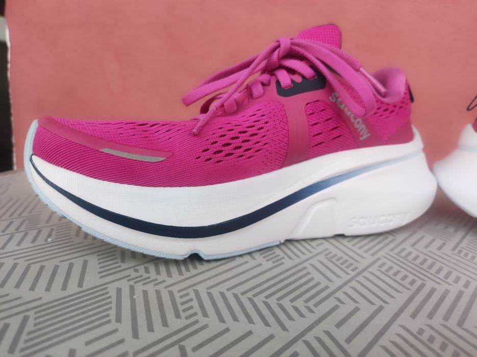Saucony guide 18  нови 39 н
