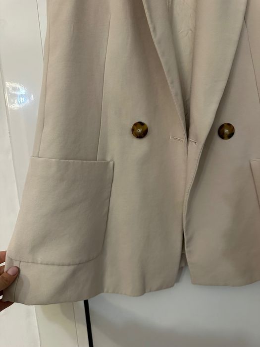 Костюм Caliope, Сака Stradivarius u други