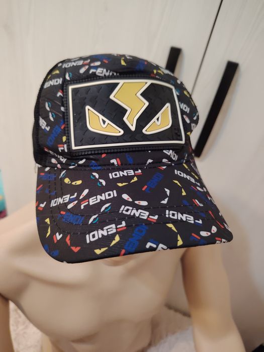 Șapcă Fendi foarte buna