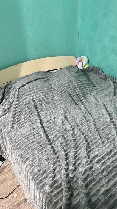 Кровать двухспальная  срочно