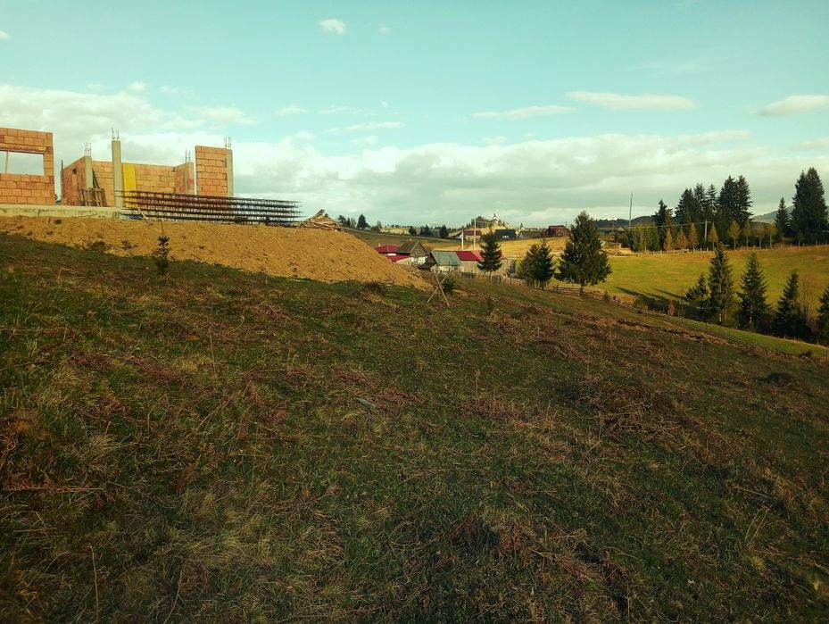 Teren 10 arii – Obcioara / Piatra Fântânele, aproape de Tășuleasa Soci