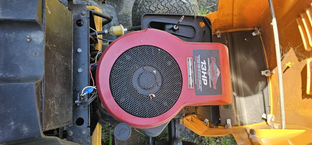 Lot 5 tractorase de gazon