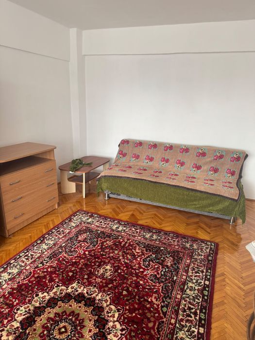 Inchiriez apartament 1 camera