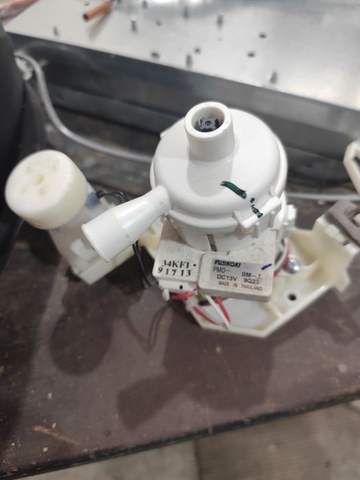 Вентилатор и управление за таванен климатик Дайкин ново