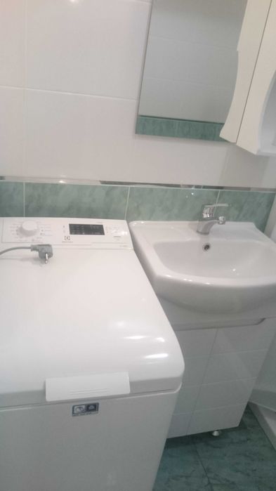 Двустаен апартамент до Военна болница под наем