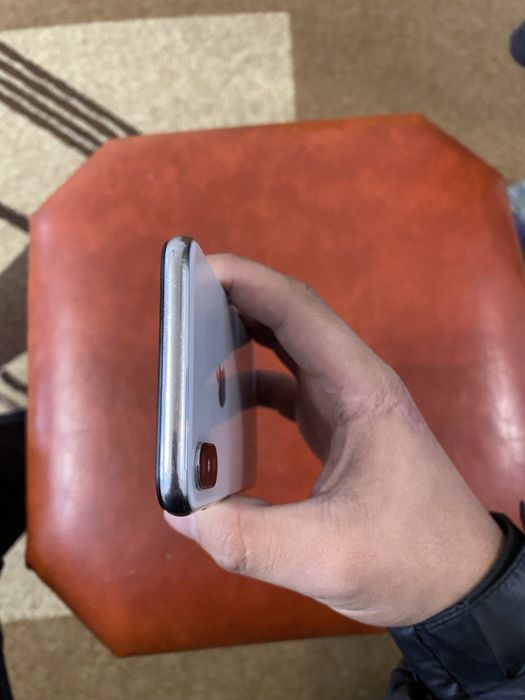 Продам iPhone X 64гб