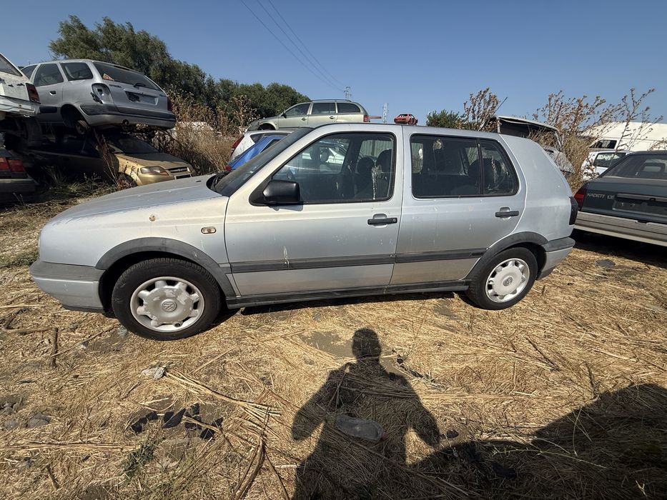 Голф 3 1.6 на части