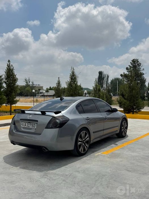 Nissan Altima xolati ideal. Obmen ham bor