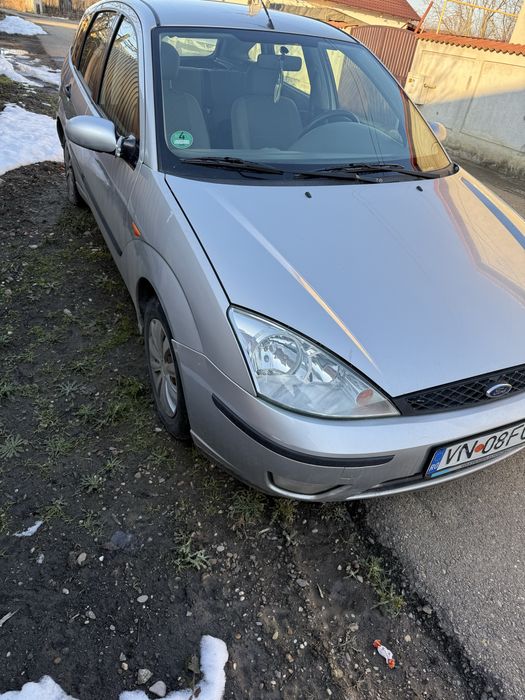 Vand ford focus 1.6 benzina, itp valabil pana pe 11 Martie