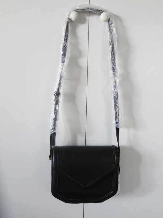 Дамска чанта през рамо Mango Envy, черен цвят