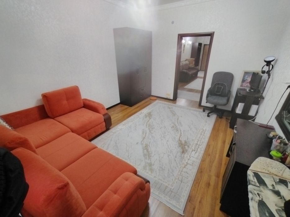 Продам 2к. квартиру на Батыс-2