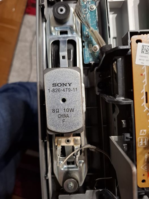 Телевизор Sony KDL-26U2000 за части