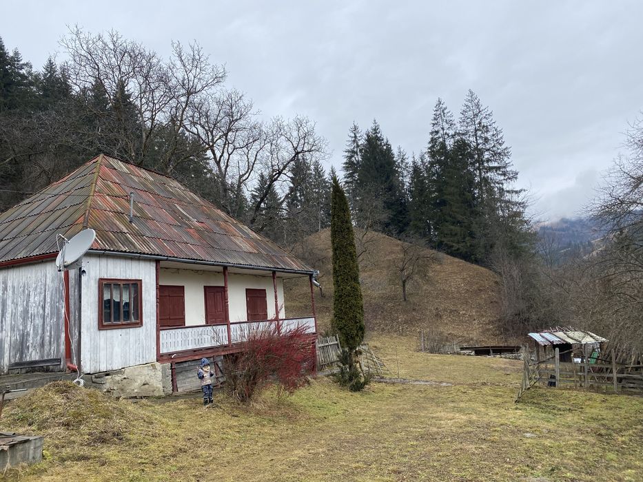 Teren cu casa de vanzare negociabil