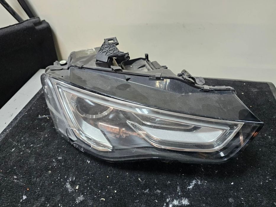Десен фар Audi A5 ксенон desen far ауди а5